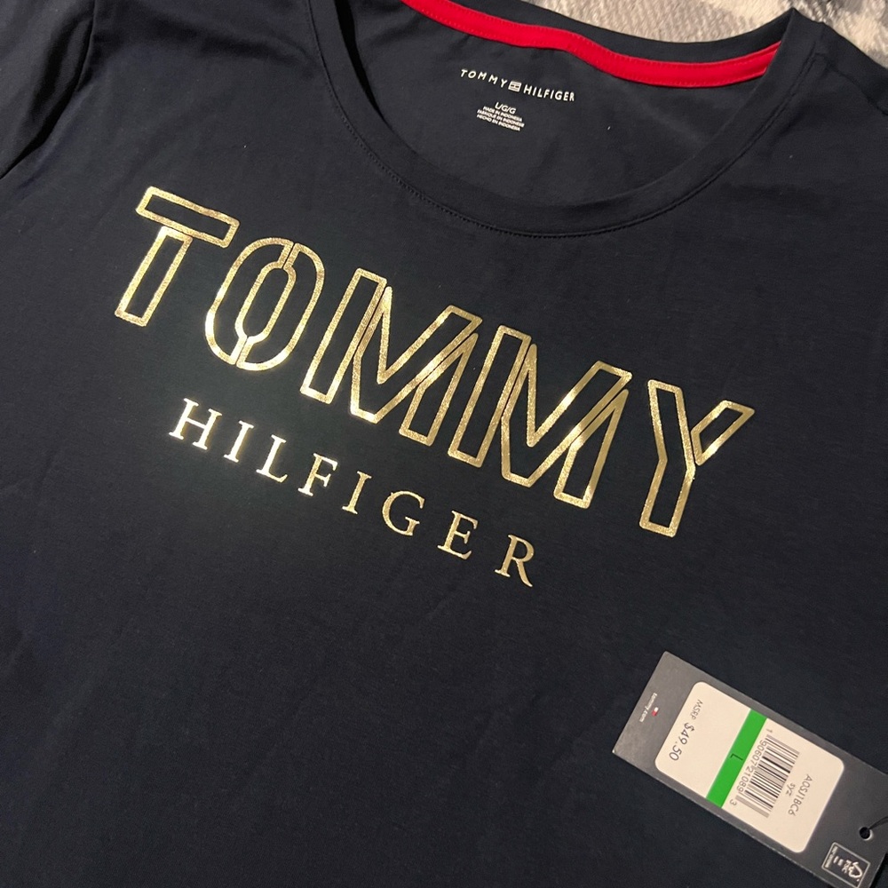 Tommy Hilfiger Navy T-Shirt with Gold Logo
